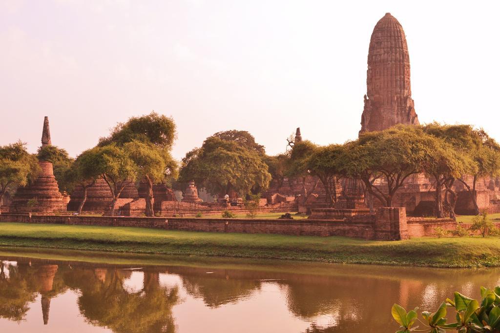 Brickhouse Ayutthaya Guesthouse Est 1986 Dış mekan fotoğraf