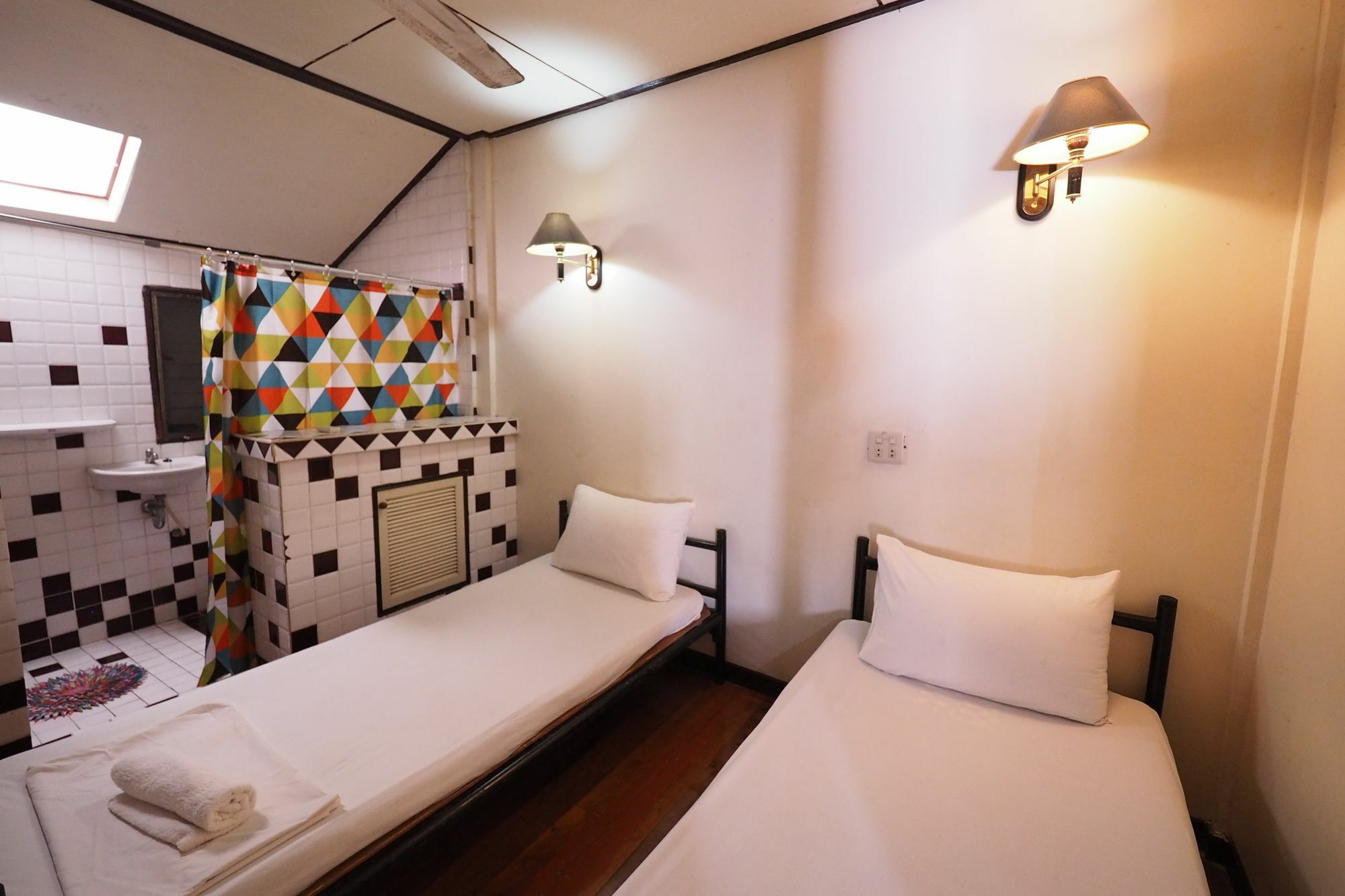 Brickhouse Ayutthaya Guesthouse Est 1986 Dış mekan fotoğraf